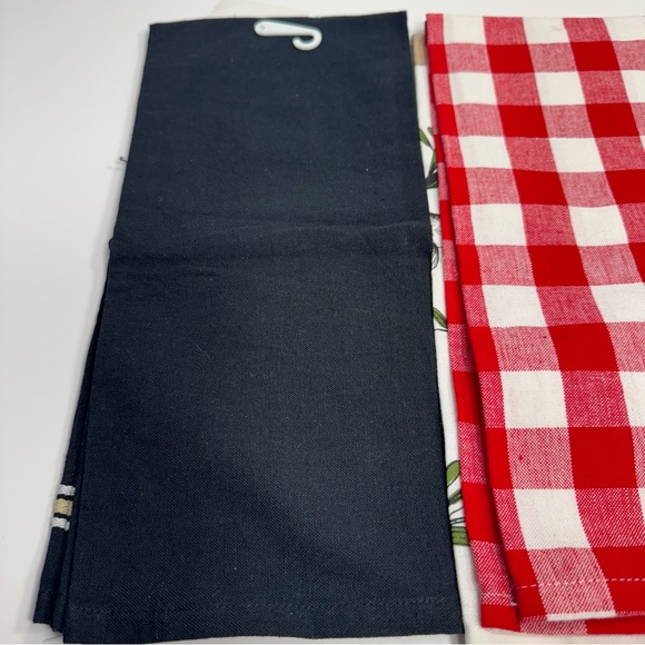 NWT. DII Italiano Dishtowel kitchen tow Set of 2 and set of 1 black towel. - Picture 11 of 13